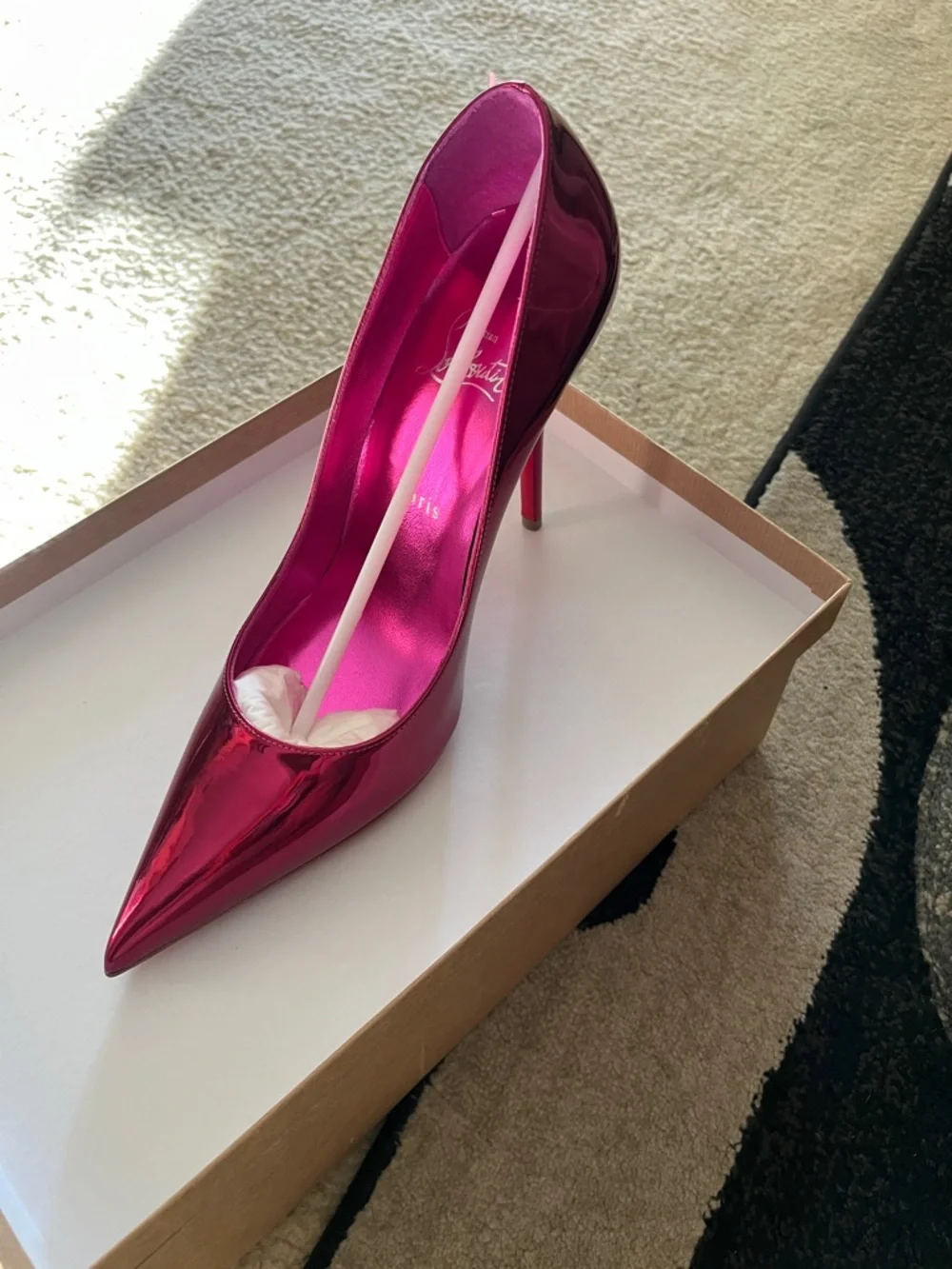 Christian Louboutin Miss Z Metallic Fuchsia Pumps - Picture 3 of 10